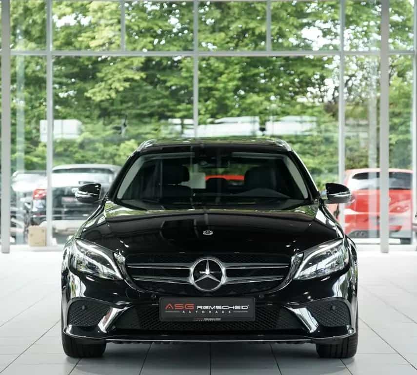 Mercedes-Benz C 220 d T Avantagarde *2.H *Wide*Leder*Pano*AHK 10/2021-photo-3