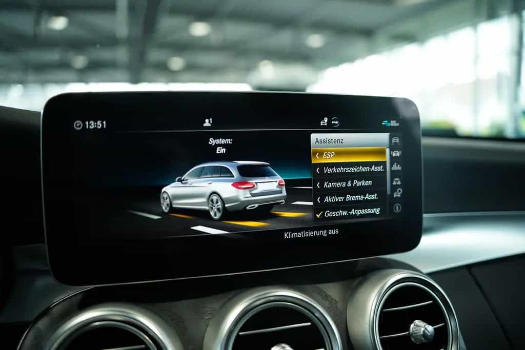 Mercedes-Benz C 220 d T Avantagarde *2.H *Wide*Leder*Pano*AHK 10/2021-photo-38