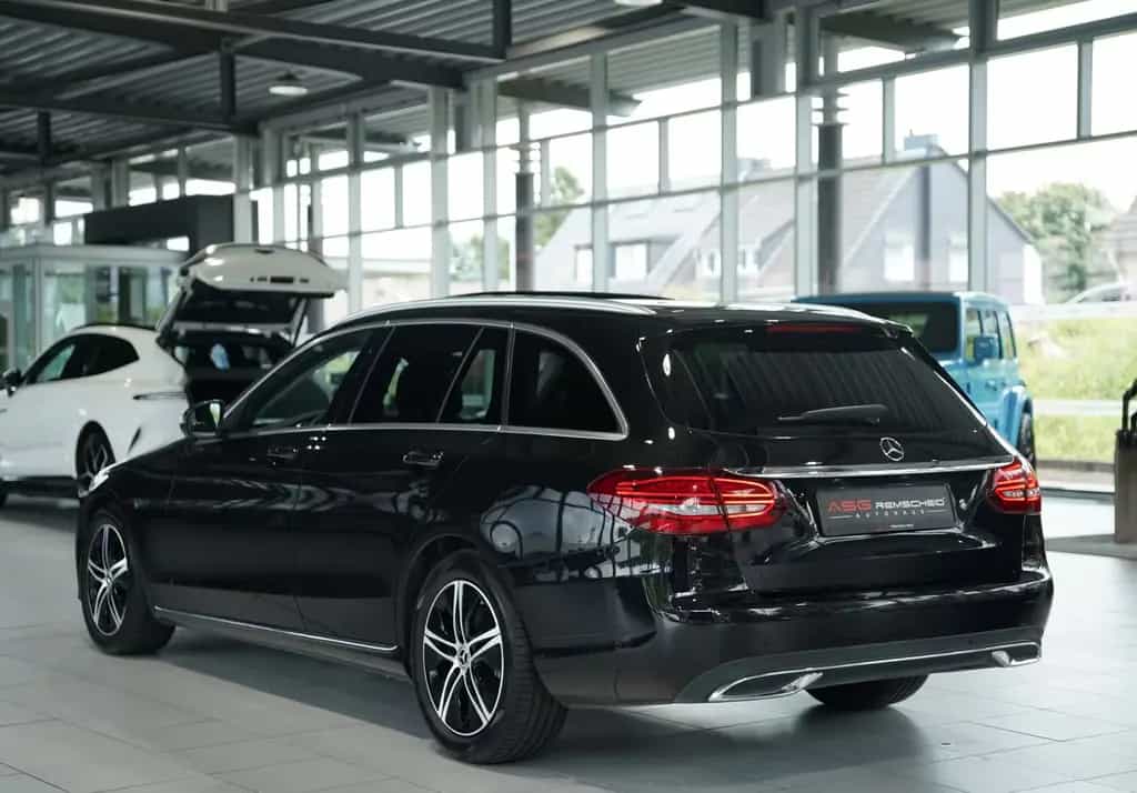 Mercedes-Benz C 220 d T Avantagarde *2.H *Wide*Leder*Pano*AHK 10/2021-photo-8