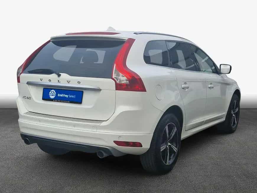Volvo XC60 T5 AWD Geartronic Momentum 08/2016-photo-1