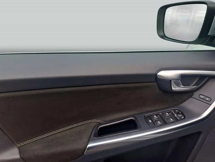 Volvo XC60 T5 AWD Geartronic Momentum 08/2016-photo-14