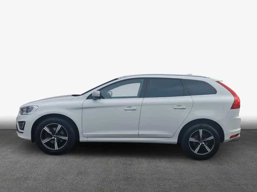 Volvo XC60 T5 AWD Geartronic Momentum 08/2016-photo-3