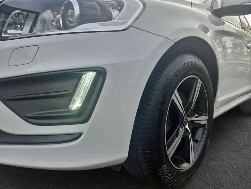 Volvo XC60 T5 AWD Geartronic Momentum 08/2016-photo-5