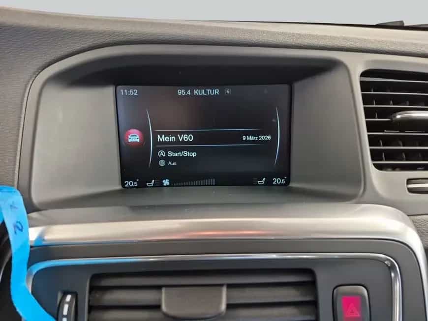 Volvo V60 T3 Momentum 10/2016-photo-13