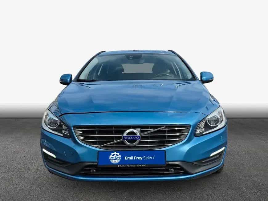 Volvo V60 T3 Momentum 10/2016-photo-2