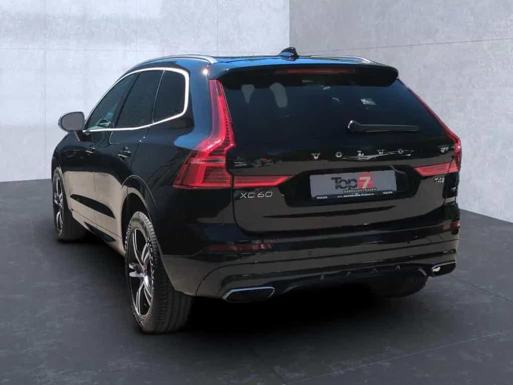 Volvo XC60 T4 R-Design 2WD Automatik Bluetooth Navi 05/2019-photo-2