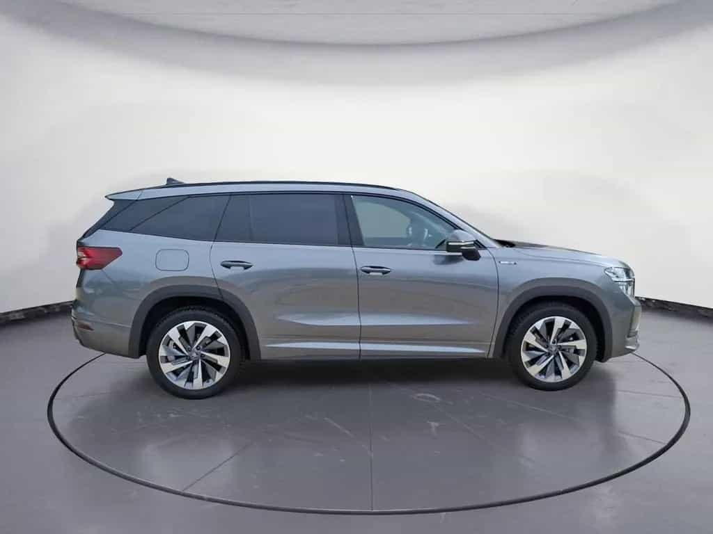 Skoda Kodiaq 2.0 TSI Sportline 09/2025-photo-4