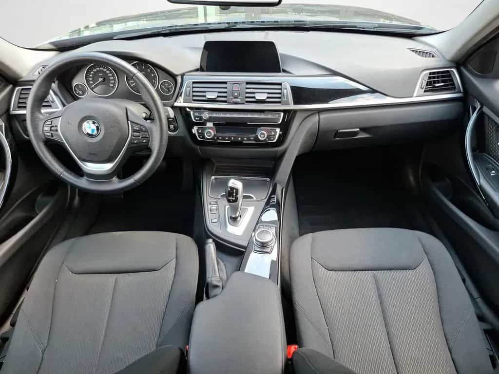 BMW 320 i Touring Advantage Sitzheizung, PDC, Fernlic 04/2019-photo-10