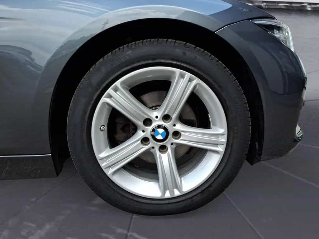 BMW 320 i Touring Advantage Sitzheizung, PDC, Fernlic 04/2019-photo-11