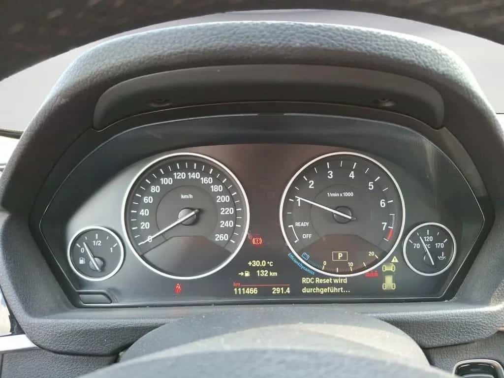 BMW 320 i Touring Advantage Sitzheizung, PDC, Fernlic 04/2019-photo-9