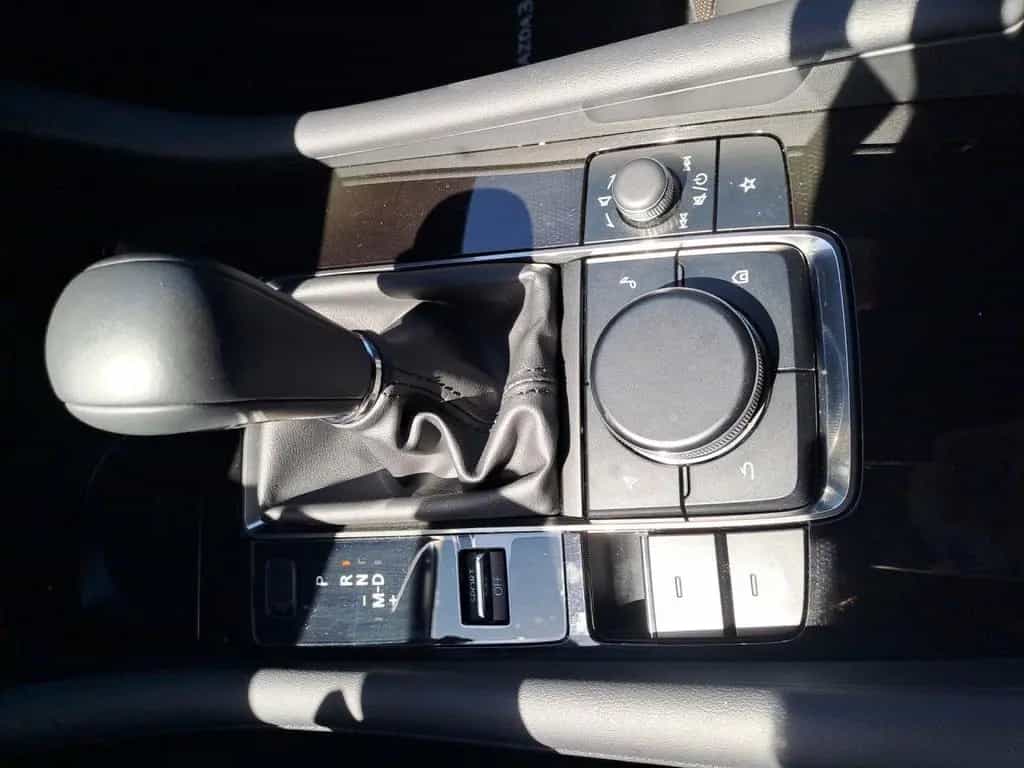 Mazda 3 Takumi Bluetooth Head Up Display Navi LED 04/2025-photo-23