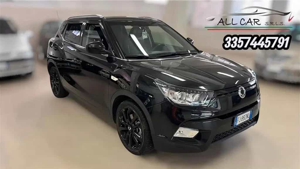 Ssangyong Tivoli 1.6d 2WD GO Be Hot Aebs 04/2017-photo-1