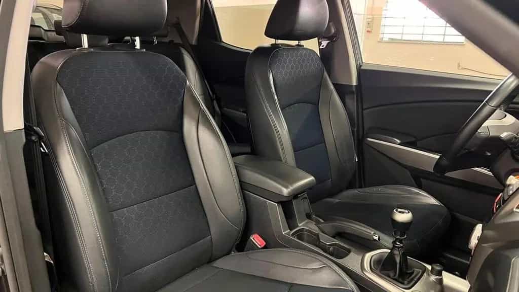 Ssangyong Tivoli 1.6d 2WD GO Be Hot Aebs 04/2017-photo-12