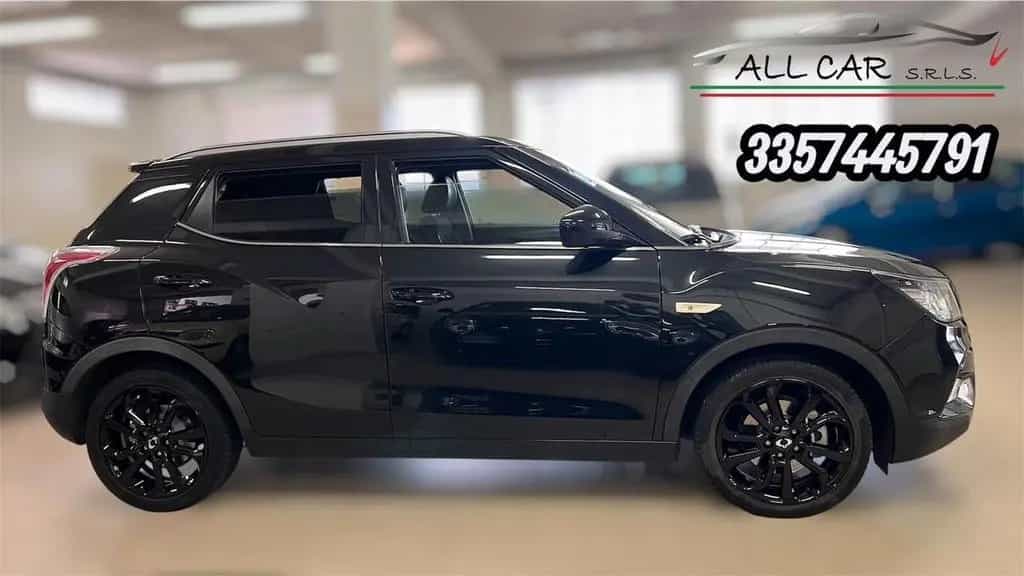 Ssangyong Tivoli 1.6d 2WD GO Be Hot Aebs 04/2017-photo-4