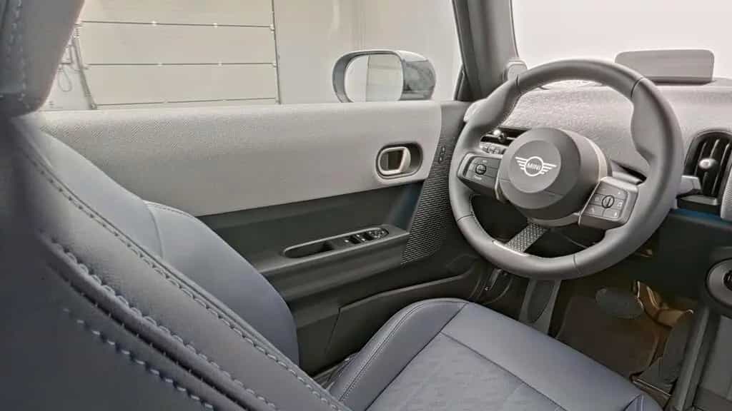 MINI Cooper Cabrio Cooper C Cabrio 03/2025-photo-10