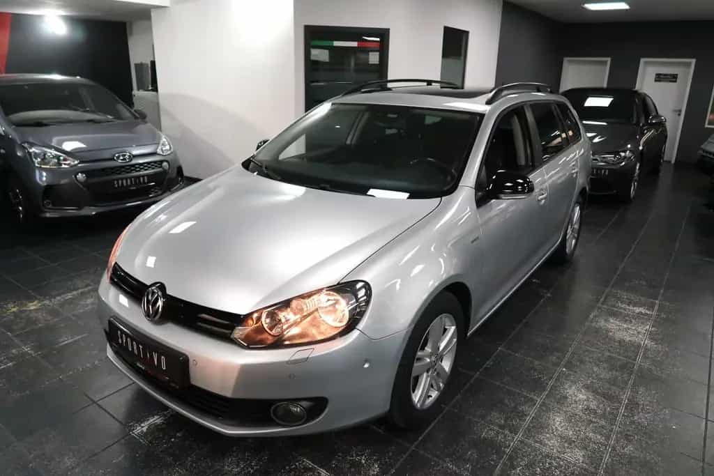 Volkswagen Golf VI Variant Match*Carplay*Shz*Pano*DSG*TÜV 10/2012-photo-0