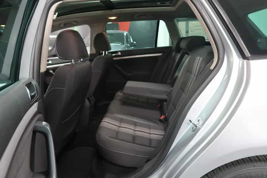 Volkswagen Golf VI Variant Match*Carplay*Shz*Pano*DSG*TÜV 10/2012-photo-13