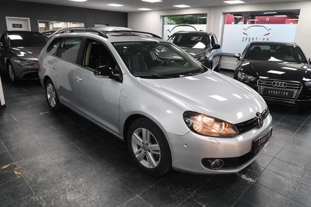 Volkswagen Golf VI Variant Match*Carplay*Shz*Pano*DSG*TÜV 10/2012-photo-2