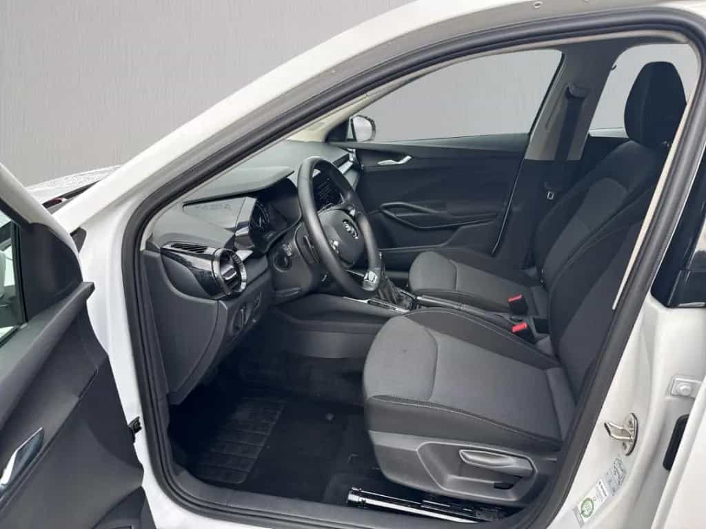 Skoda Fabia 1.0 TSI DSG Ambition Navi Tempo SHZ PDC 06/2022-photo-6