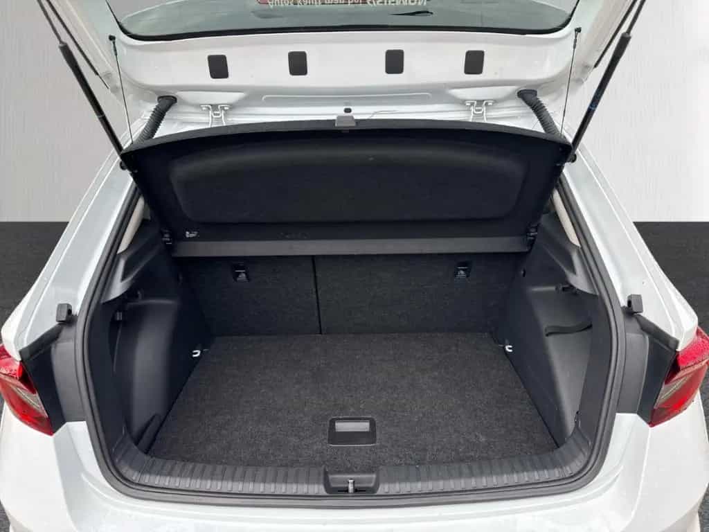 Skoda Fabia 1.0 TSI DSG Ambition Navi Tempo SHZ PDC 06/2022-photo-9