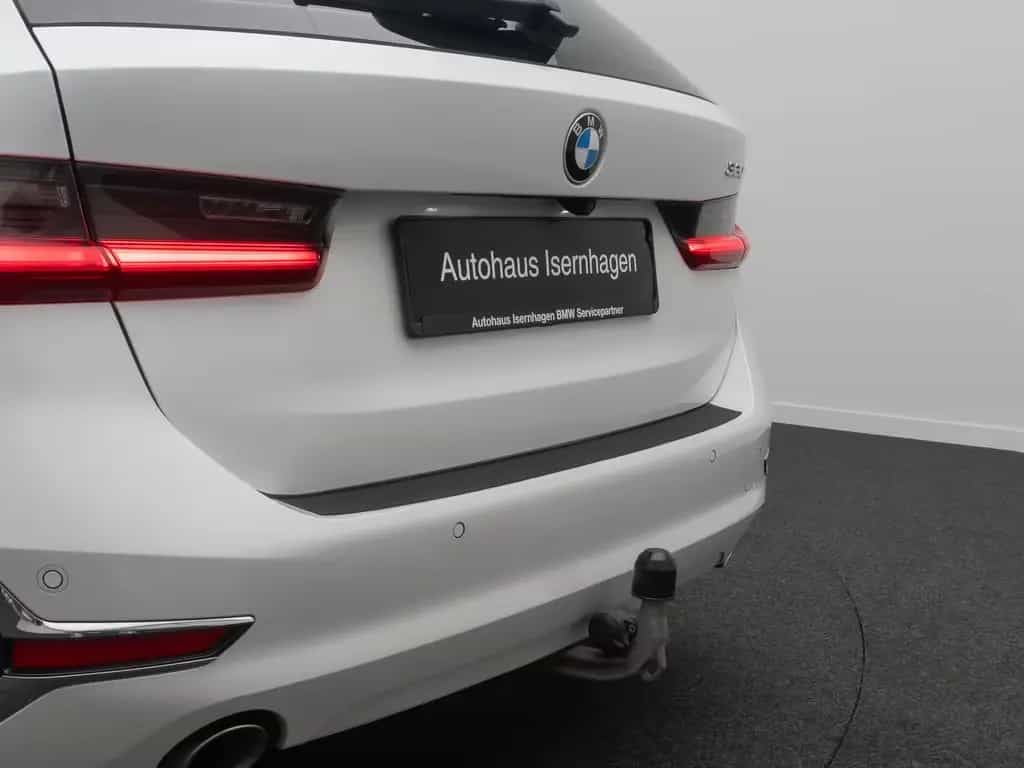 BMW 320 i Luxury Line Laser HUD Panorama Alarm AHK Hi 01/2020-photo-15