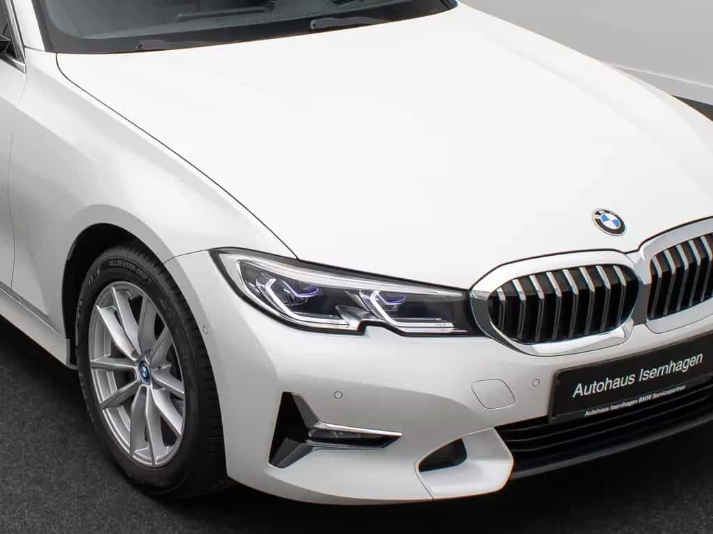 BMW 320 i Luxury Line Laser HUD Panorama Alarm AHK Hi 01/2020-photo-20