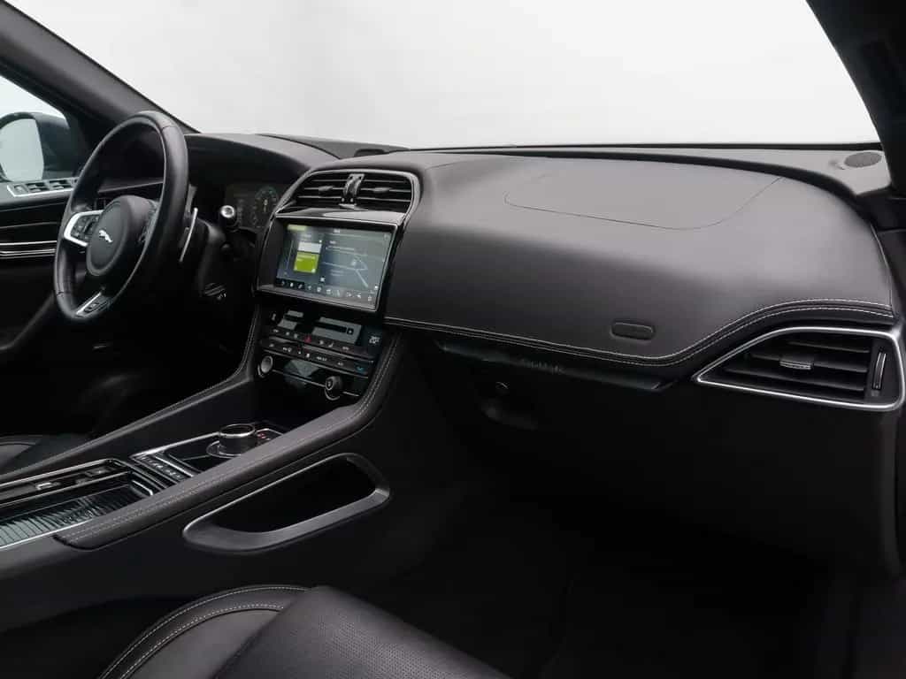 Jaguar F-Pace 30d R-Sport Kamera DigitDisp Meridian 20" 06/2018-photo-22