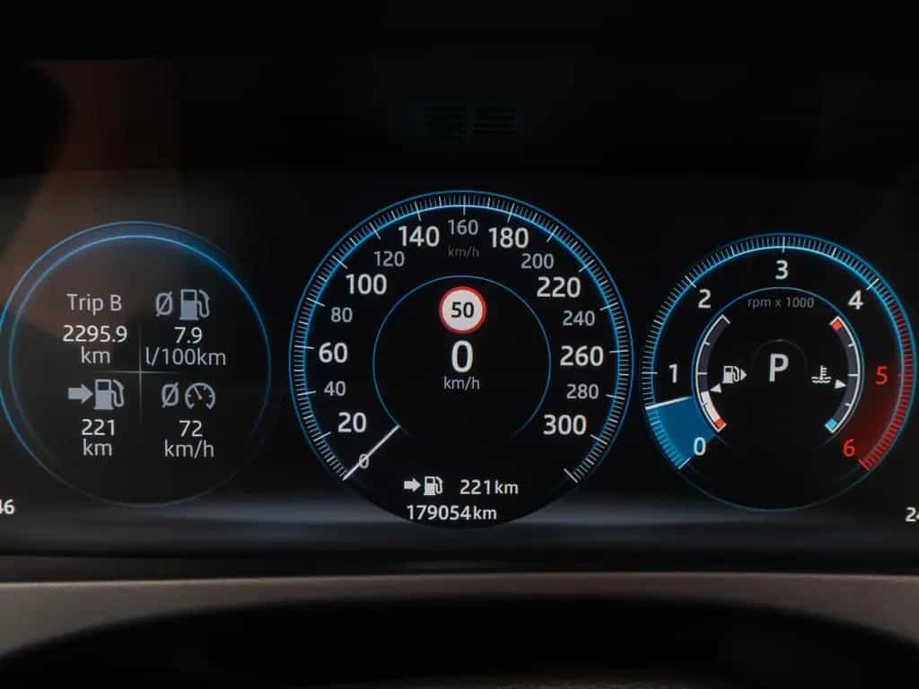 Jaguar F-Pace 30d R-Sport Kamera DigitDisp Meridian 20" 06/2018-photo-40