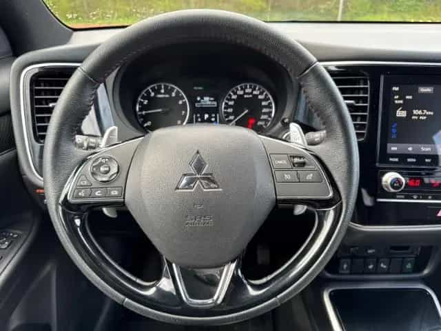 Mitsubishi Outlander Spirit+ 2WD - 7-Sitzer - 360 Grad Kame 11/2021-photo-26