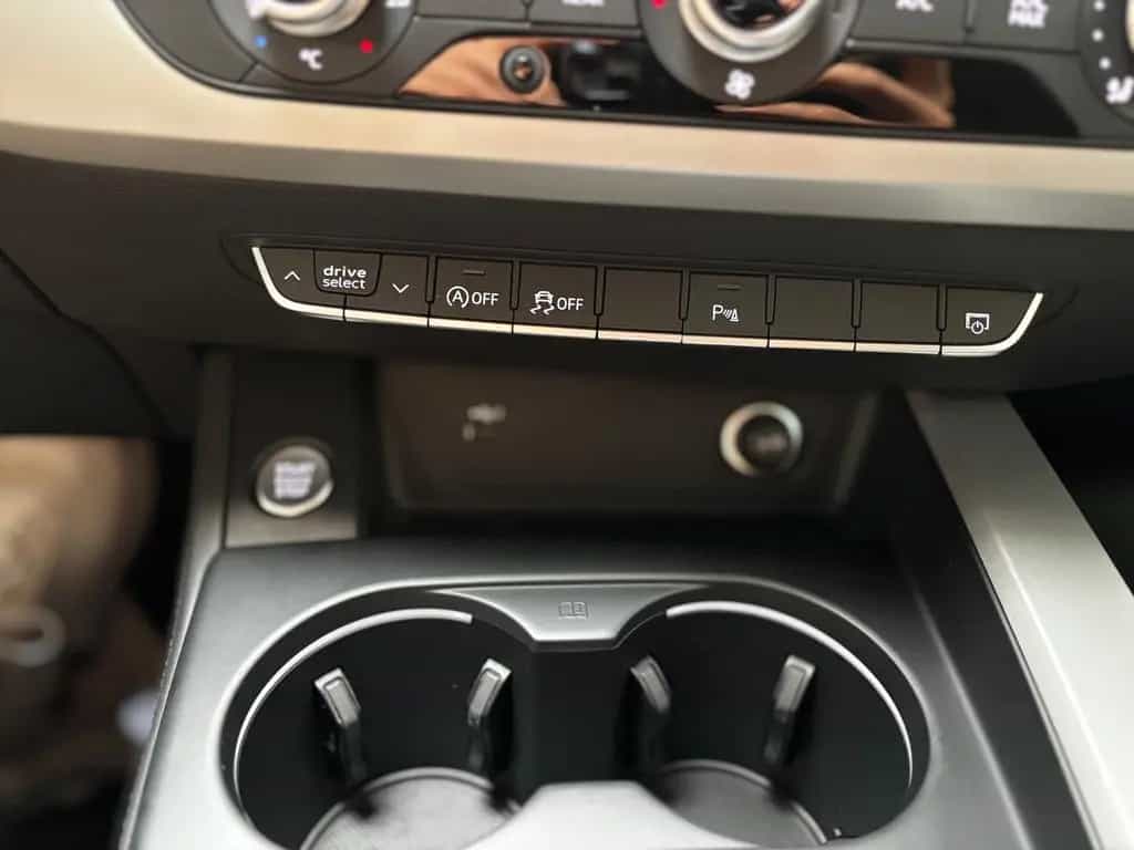 Audi A4 Avant 40 TDI advanced 1.HAND LED AHK 02/2022-photo-15