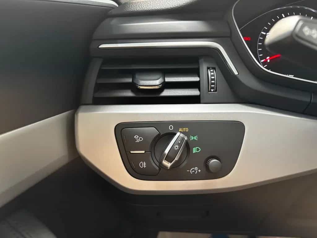 Audi A4 Avant 40 TDI advanced 1.HAND LED AHK 02/2022-photo-18