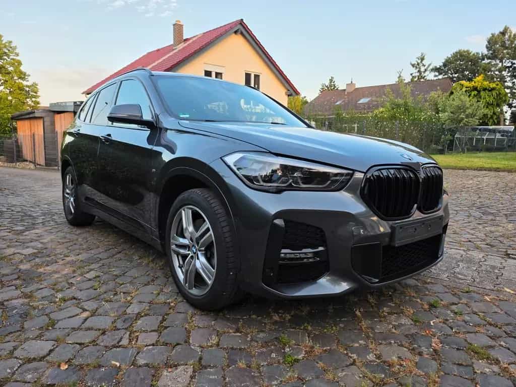 BMW X1 xDrive 20d M Sport Motor 75tkm AHK A-LED Komf 01/2020-photo-0