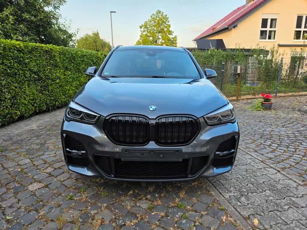 BMW X1 xDrive 20d M Sport Motor 75tkm AHK A-LED Komf 01/2020-photo-1