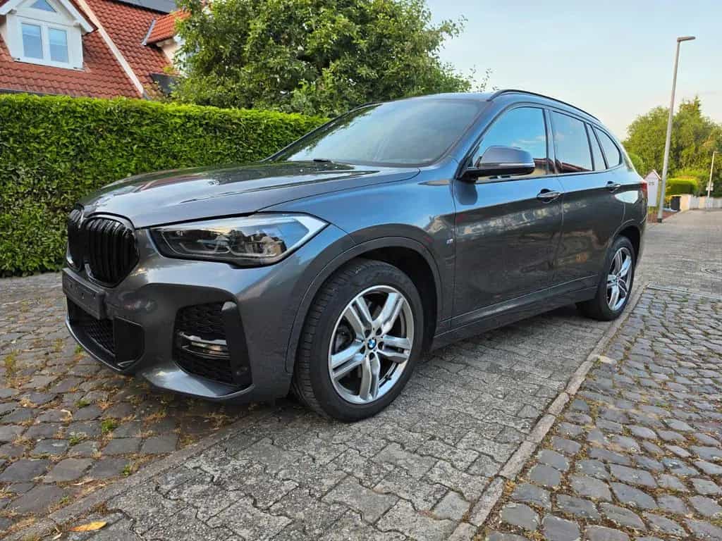 BMW X1 xDrive 20d M Sport Motor 75tkm AHK A-LED Komf 01/2020-photo-2