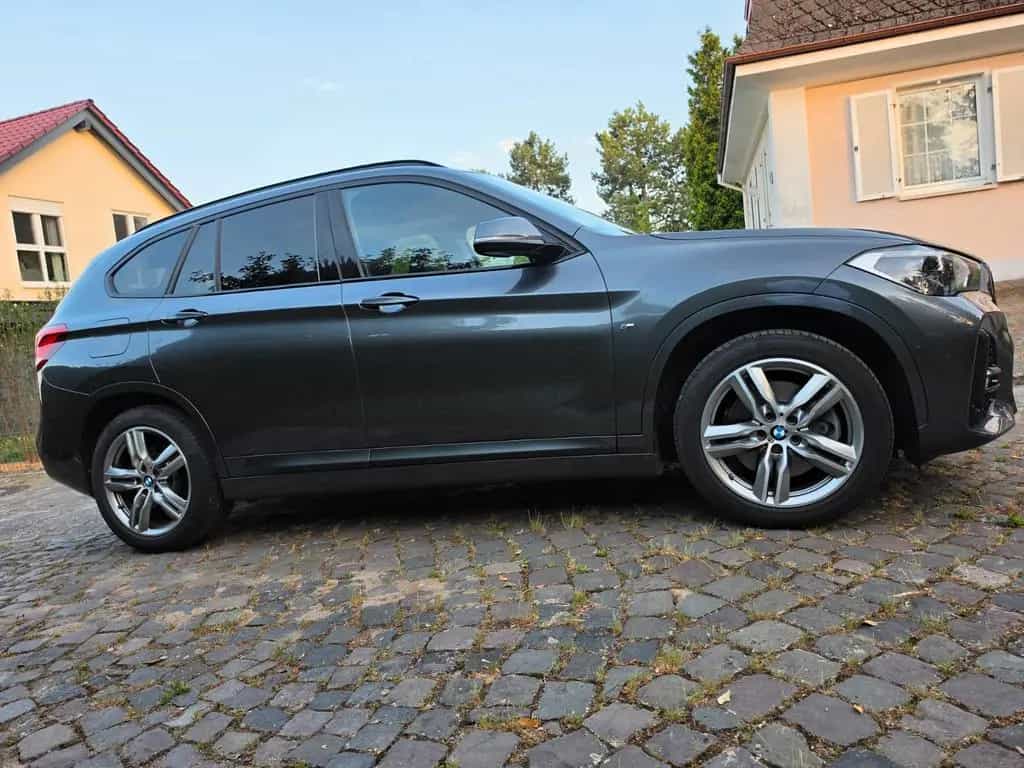 BMW X1 xDrive 20d M Sport Motor 75tkm AHK A-LED Komf 01/2020-photo-3