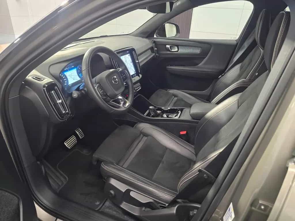 Volvo XC40 Geartronic R Design/ACC/Lane/Totwin./Navi 09/2021-photo-10