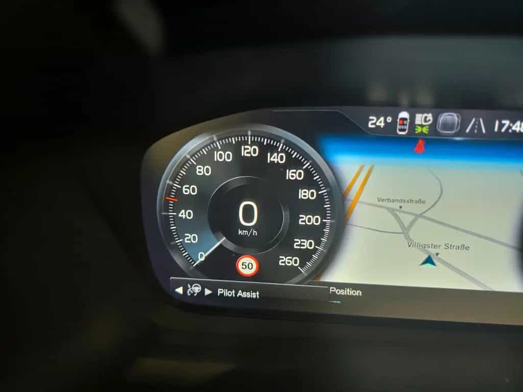 Volvo XC40 Geartronic R Design/ACC/Lane/Totwin./Navi 09/2021-photo-20