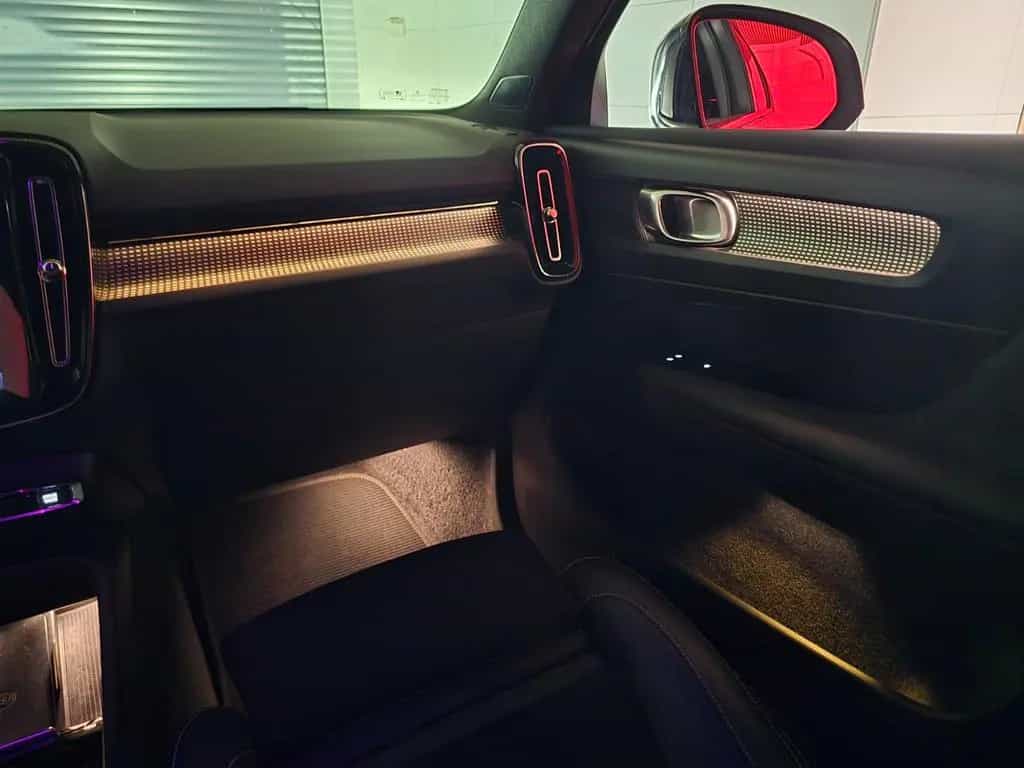Volvo XC40 Geartronic R Design/ACC/Lane/Totwin./Navi 09/2021-photo-22