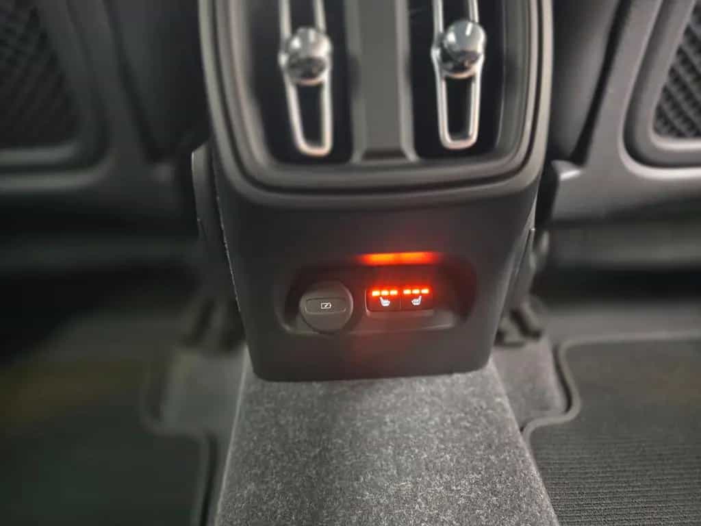 Volvo XC40 Geartronic R Design/ACC/Lane/Totwin./Navi 09/2021-photo-23
