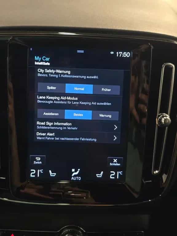 Volvo XC40 Geartronic R Design/ACC/Lane/Totwin./Navi 09/2021-photo-35