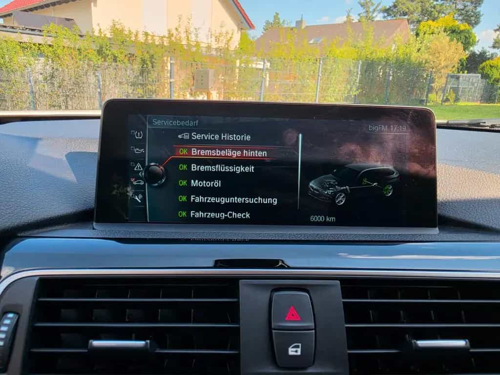 BMW 320 d xDrive Sport Line Pano Prof AHK A-LED HiFi 09/2016-photo-20