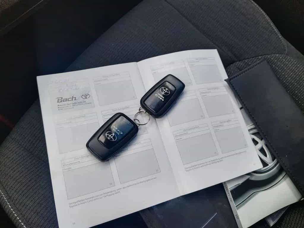 Toyota C-HR Flow+TÜV/NEU+GARANTIE+NAVI+ACC+CAM+SHZ+PDC 02/2018-photo-25
