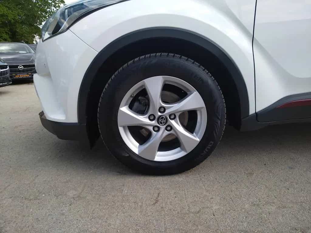 Toyota C-HR Flow+TÜV/NEU+GARANTIE+NAVI+ACC+CAM+SHZ+PDC 02/2018-photo-7