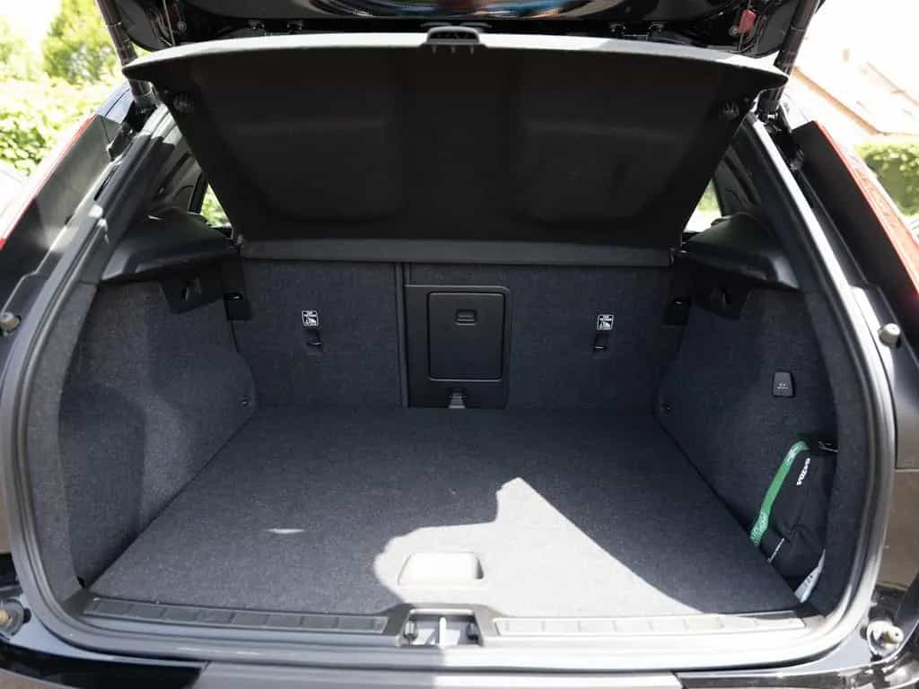 Volvo XC40 B4 Momentum Pro AWD LED W-LAN NAVI KAMERA 07/2021-photo-10