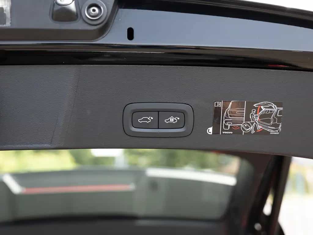 Volvo XC40 B4 Momentum Pro AWD LED W-LAN NAVI KAMERA 07/2021-photo-11