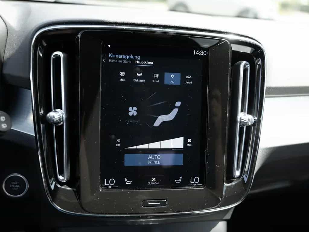 Volvo XC40 B4 Momentum Pro AWD LED W-LAN NAVI KAMERA 07/2021-photo-17
