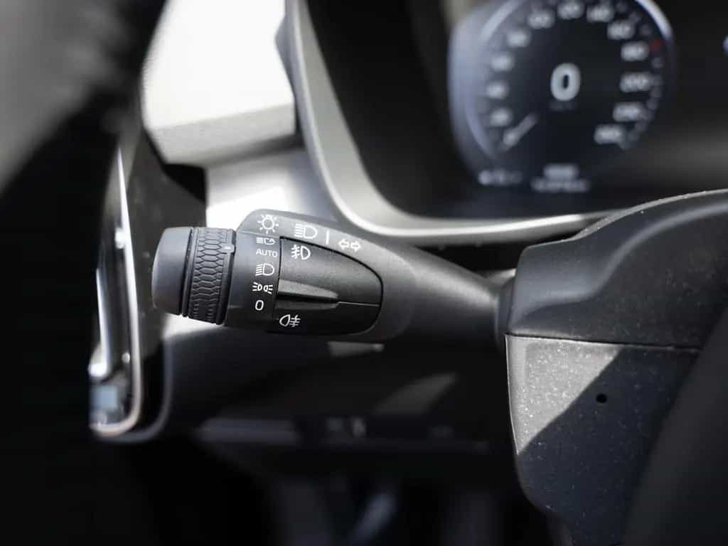 Volvo XC40 B4 Momentum Pro AWD LED W-LAN NAVI KAMERA 07/2021-photo-23