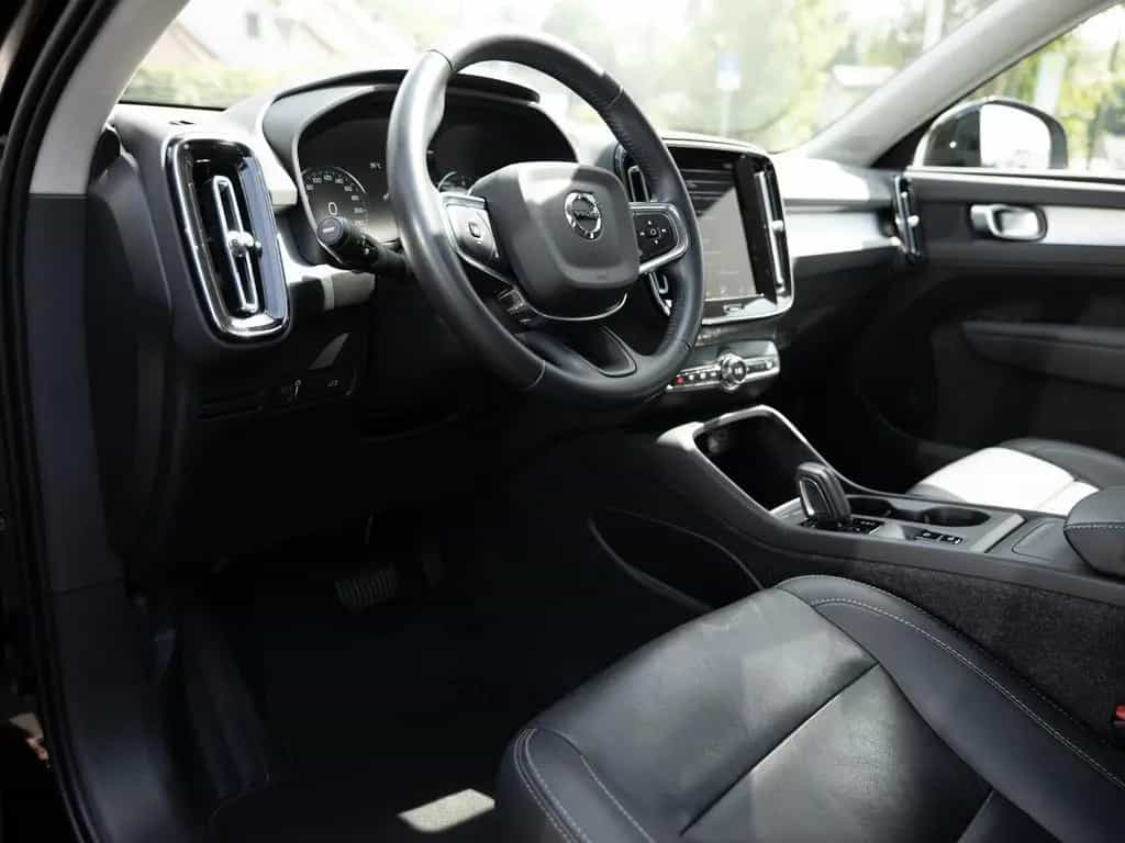 Volvo XC40 B4 Momentum Pro AWD LED W-LAN NAVI KAMERA 07/2021-photo-24
