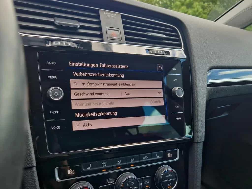 Volkswagen Golf VII 1.5 TSI Highline, ACC, LED, Navi, Std.H 01/2018-photo-15
