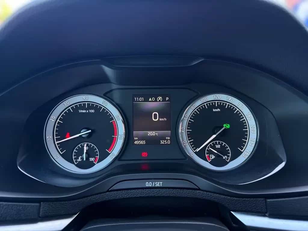 Skoda Karoq 1.5 16V TSI Automatik LED Navi ACC Kamera 06/2019-photo-10
